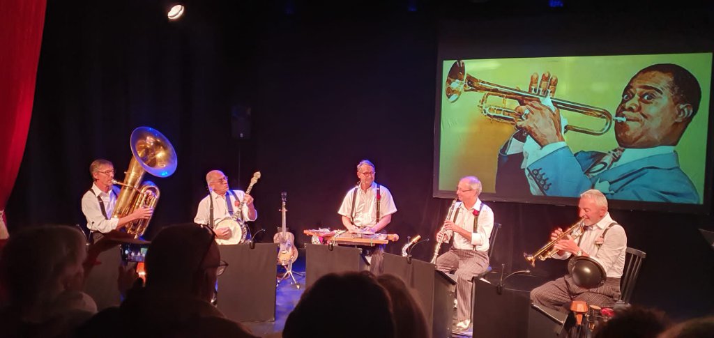 Moonship Washboard Five